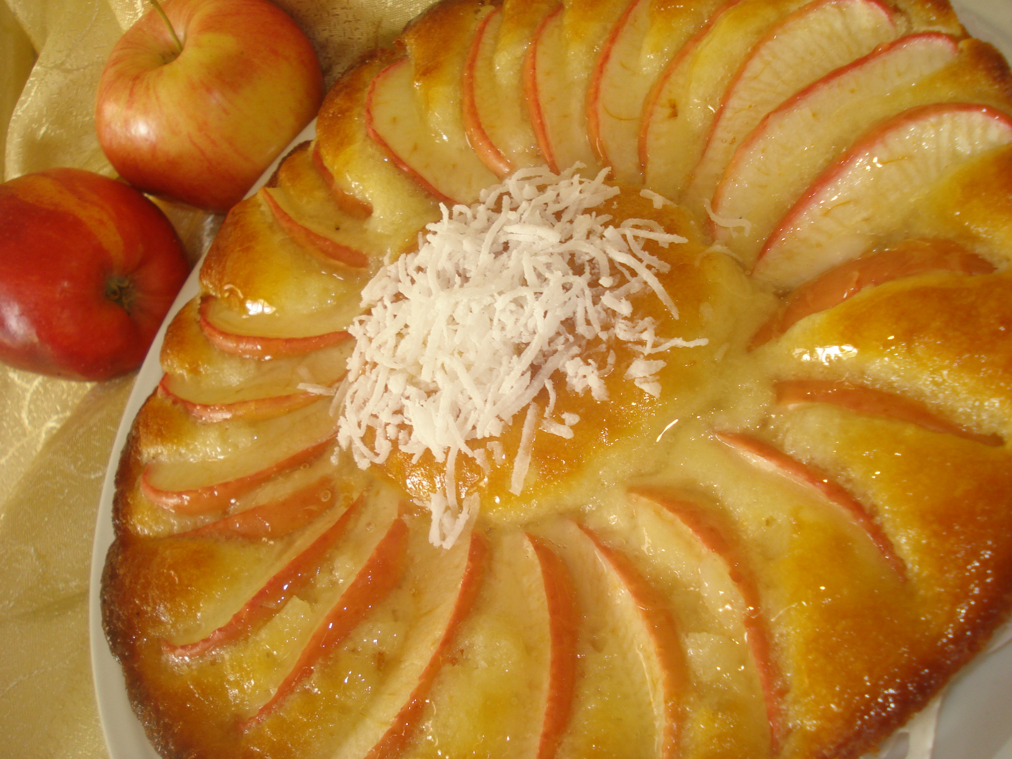Recette Facile | La recette du cake aux pommes moelleux pour fondre de gourmandise !