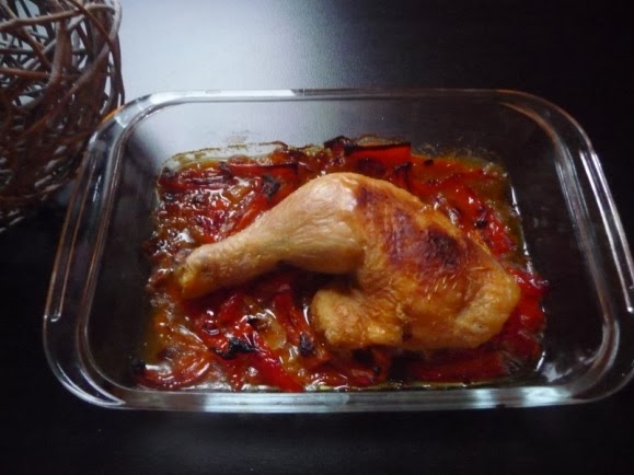 Recette Facile | Cuisses de poulet sur leur poêlée de poivrons