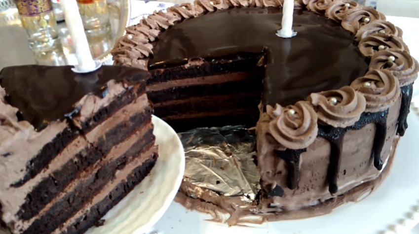 Recette Facile | gâteau d'anniversaire tout chocolat