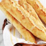 Pain Maison et Baguette Croustillante Recette Facile sans Machine